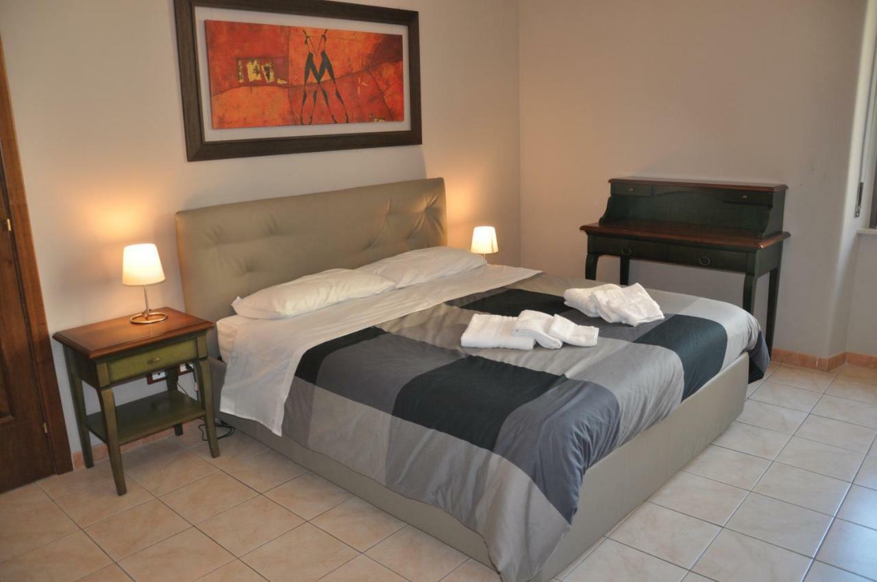 Puccini Apartment คาตาเนีย ภายนอก รูปภาพ
